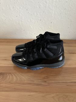 JORDAN 11 CAP N GOWN GREAT CONDITION 100% AUTHENTIC SIZE 12 **Additional shoes for sale see last pic