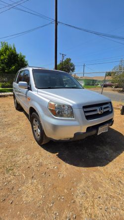 Honda Pilot SUV Silver