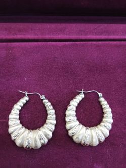 10k yellow gold shrimp earrings