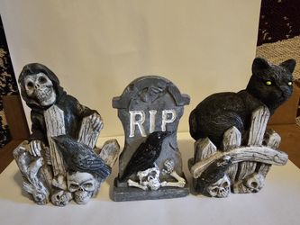 3 Halloween Decoration  Sculptures 