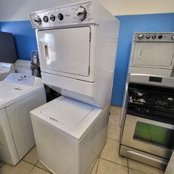Whirlpool Washer And Gas Dryer Stackable 
