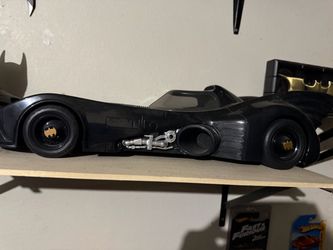 McFarlane Toys ‘89 Batmobile