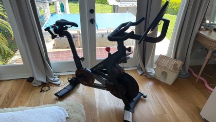Peloton Newest Model PERFECT CONDITION