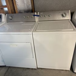 Whirlpool Washer And Dryer Set