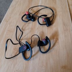 2 Bluetooth Earphone.