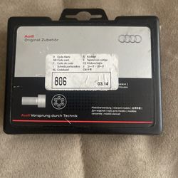 2017-25 Audi SUV Q7 Q5 Q3 OEM Wheel Lock & Key Anti Theft Lug Kit 8R0071336