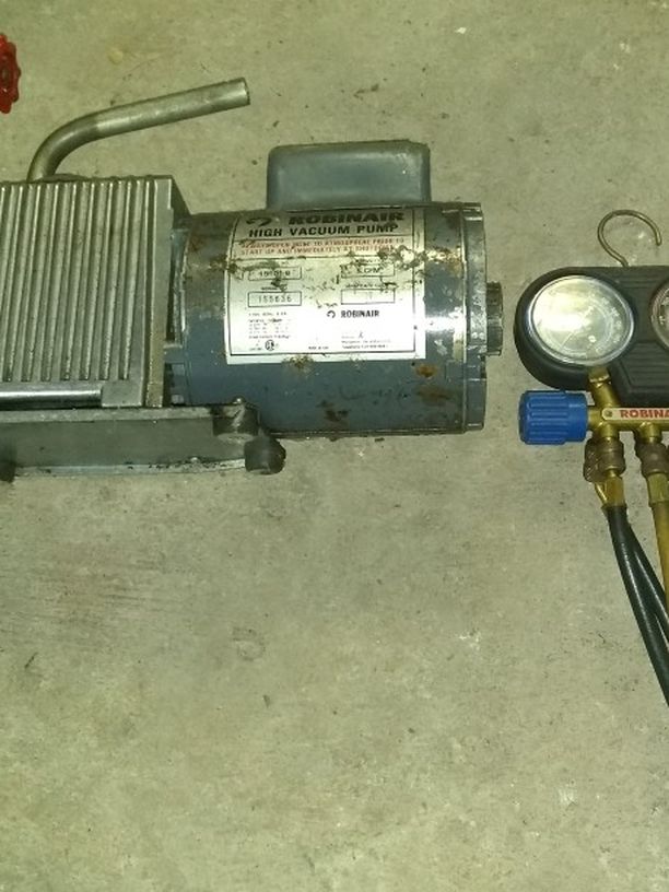 Vacuum Pump & Guages
