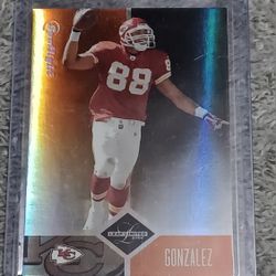 Tony Gonzalez 9/100 Spotlight Insert Kansas City Chiefs 2004