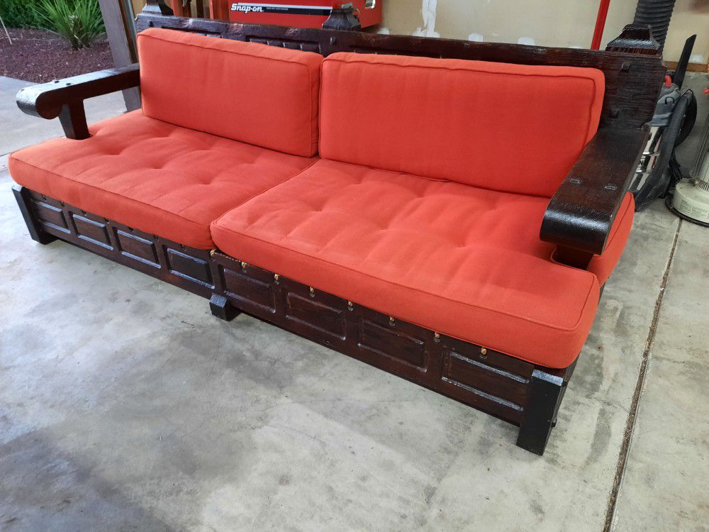 Vintage Couch