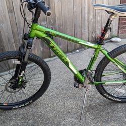 Trek Mountain Bike Medium Great Condition 