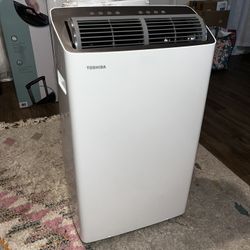 Portable Air Conditioner with Heat - Toshiba 14,000 BTU (up to 550 sqft). Pick up in OB by 5/15. 