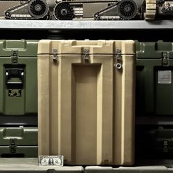 MILITARY PELICAN HARDIGG STORAGE CASE