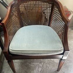 Accent Chair 