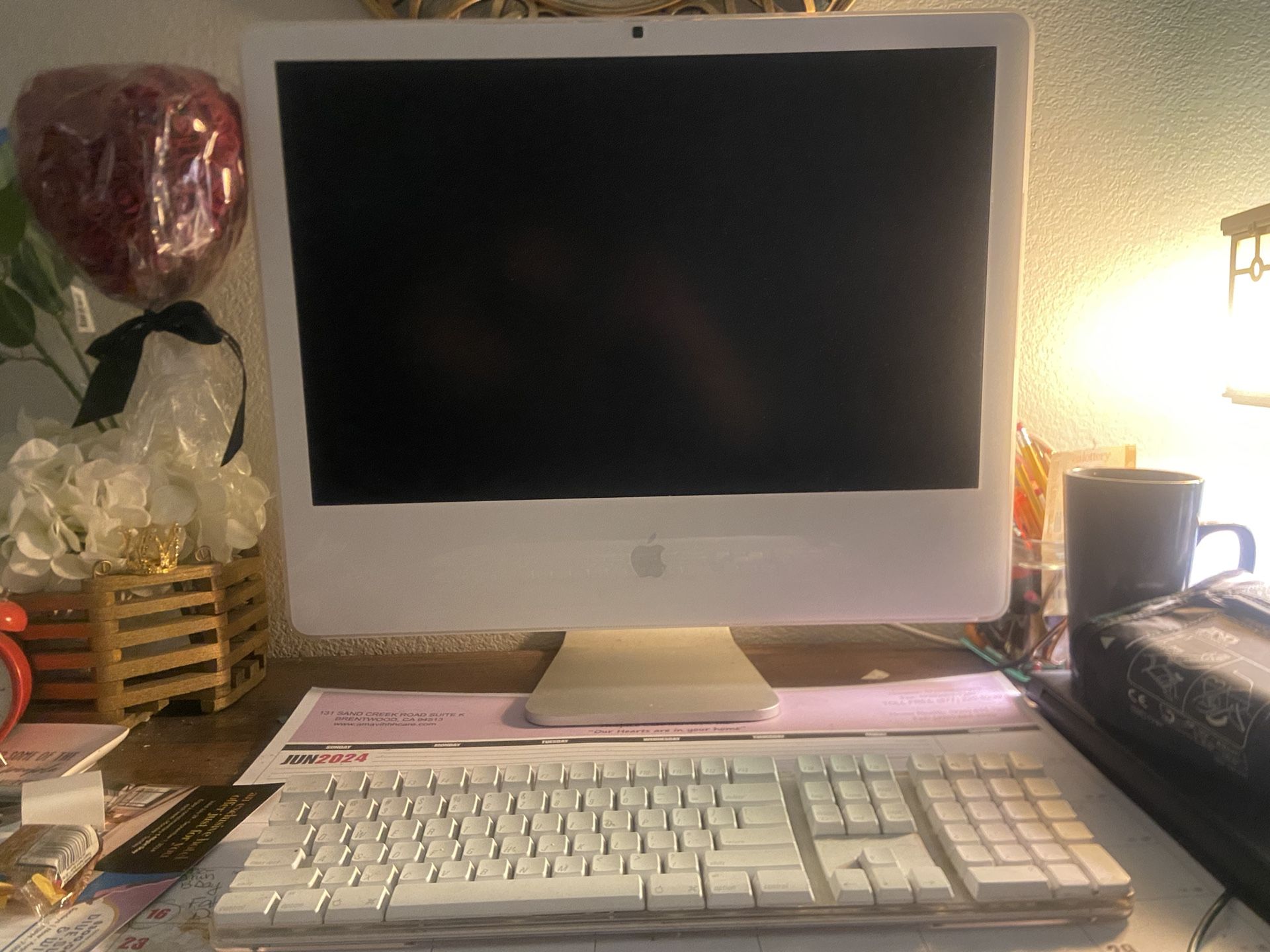 iMac Desk Top Will Trade