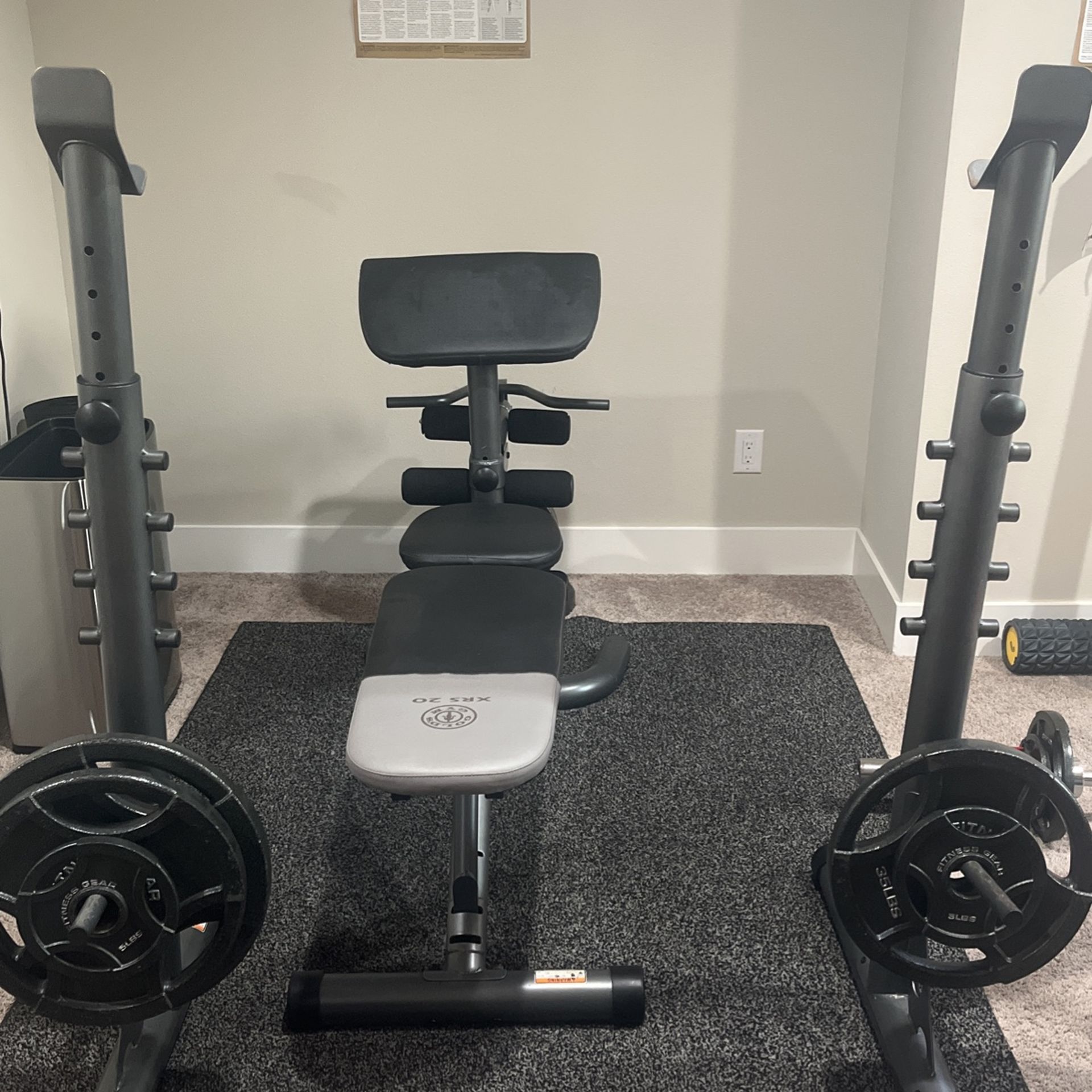 Gold’s Gym Bench press