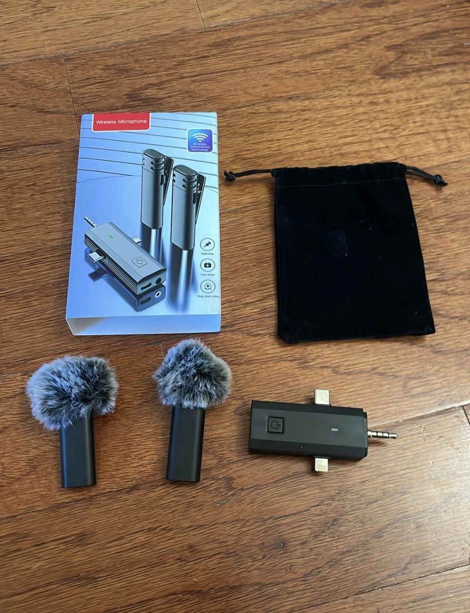 Wireless Microphone Set