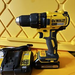 Dewalt drill With Battery And Charger Semi New