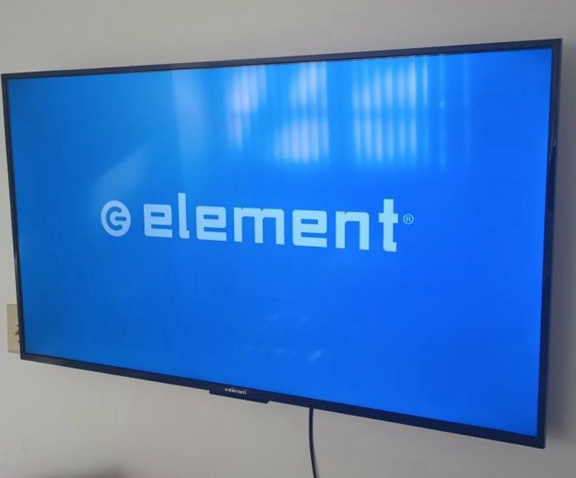 TV 55' Element