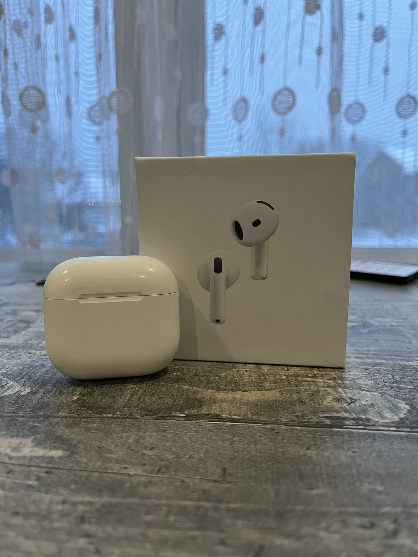 Air Pods 4