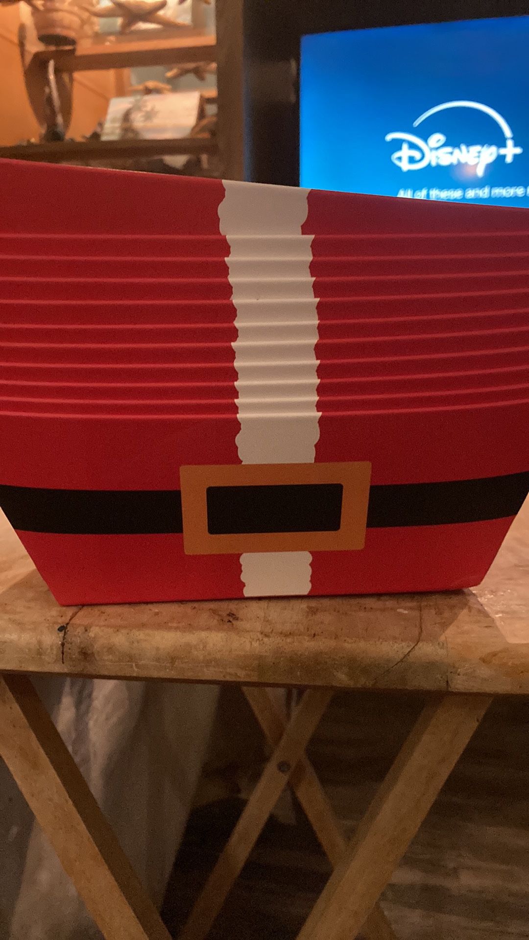 5 one is damaged, but could be fixed throw in for free Christmas baskets