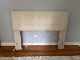 Upholstered headboard (queen)