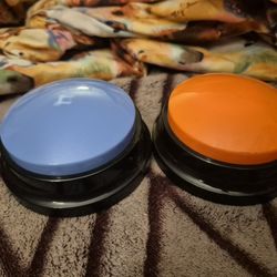 Programmable push buttons for pet communication