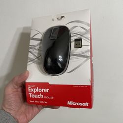 BRAND NEW Microsoft Model 1490 Black Wireless Explorer Touch Mouse PC Mac USB receiver Sealed NOS