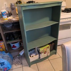 Cute Distressed Shelf Has Extra Shelving For Middle 