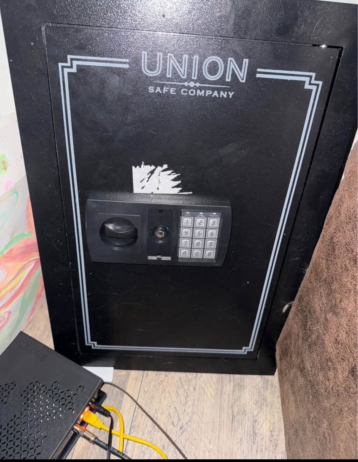 🔒 Wall-Mount Union Safe – $30 – Easley