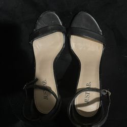 Women’s heel size 7