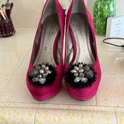 BCBG -ENERATION PINK HIGH  HEALS 