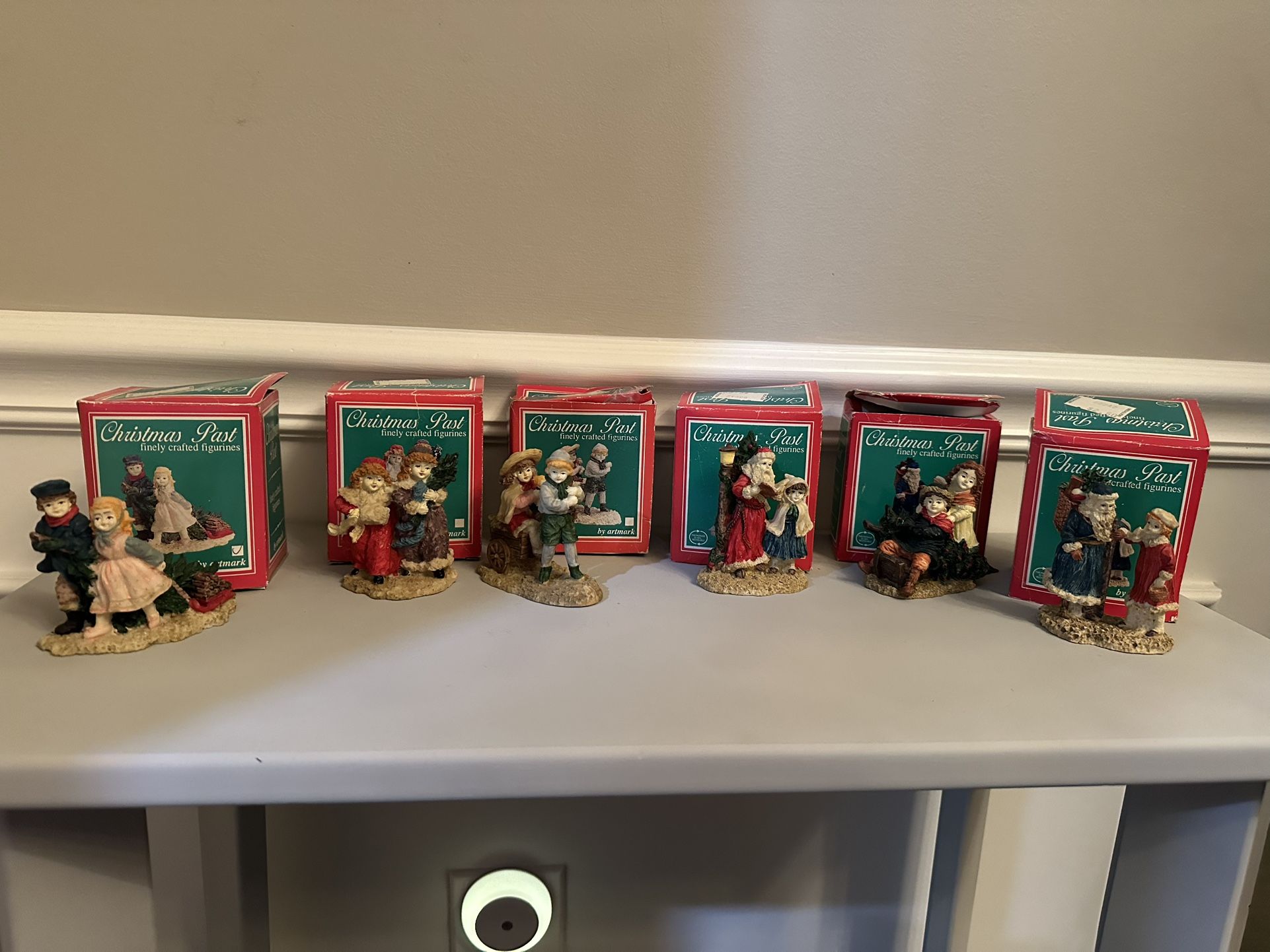 (6) Vintage 1992 CHRISTMAS PAST BY ARTMARK Figurines