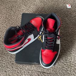 Air Jordan 1 Mid