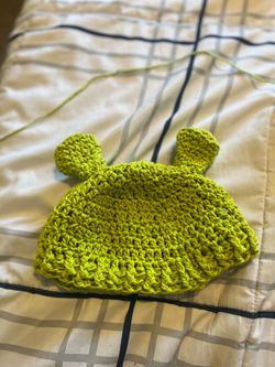 Baby shrek hat