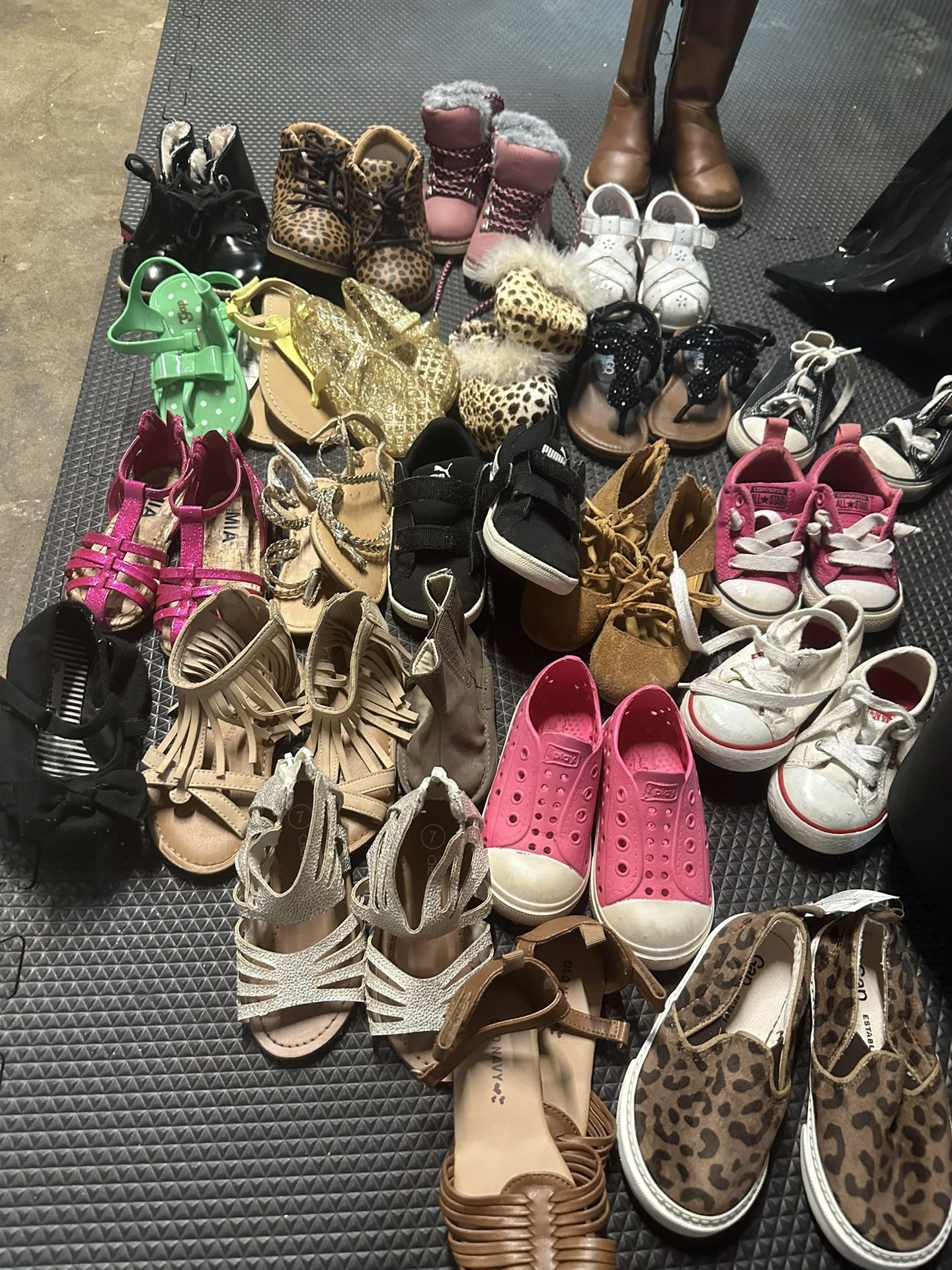 23 Pairs Of Girl Shoes
