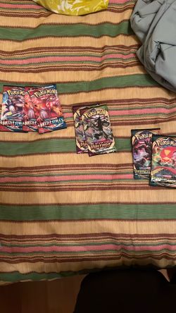 Pokemon packs (Battle styles, Vivid voltage, Darkness ablaze)