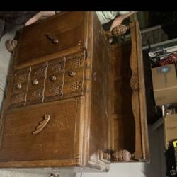 Drawers And Shelf Thing 