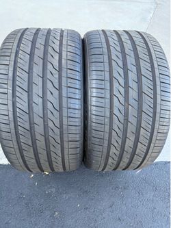 Pair of Lexani runflat tires 315/35/21 95%