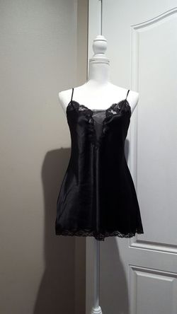 Victoria's Secret black slip, medium