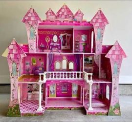 Free dollhouse