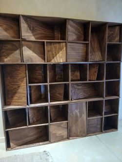 Wood cubes locker s