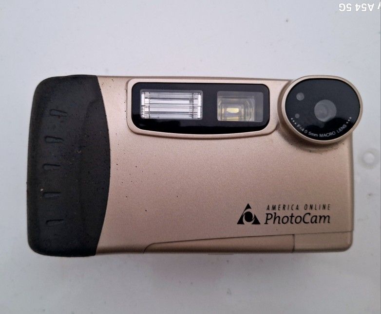 Aol’s Photo Cam Pretec DC-620 LCD Digital Camera