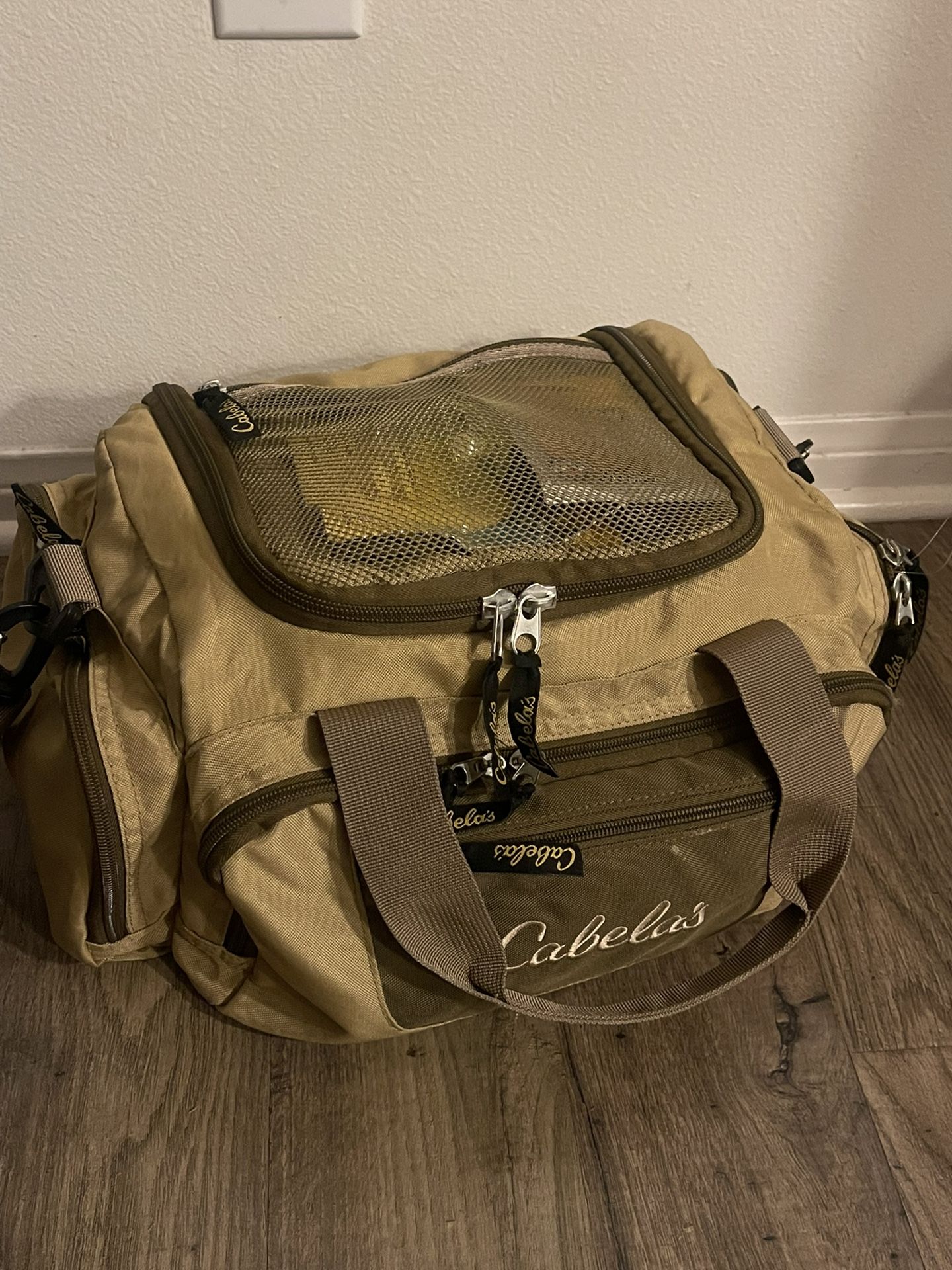 Cabela’s Tackle Bag Full for Sale in Riverside, CA OfferUp