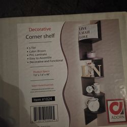 Corner  Shelf
