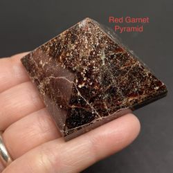 Red Garnet Genuine Stone Pyramid 105g