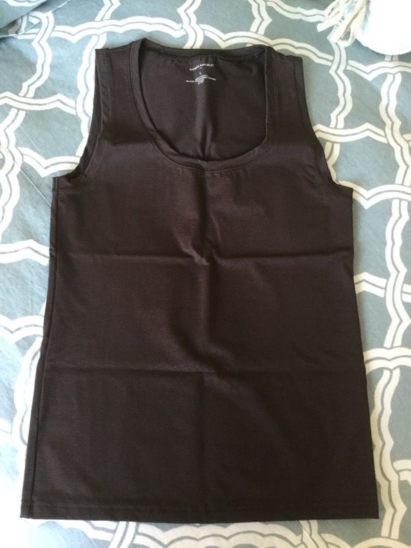 BRAND NEW & NEVER WORN Banana Republic Large Camisole - Tank Top