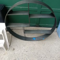 Round Metal Picture Art