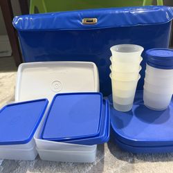 Tupperware Vintage Picnic Set