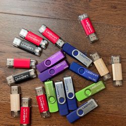 64GB and 128 GB USB Flash Drive（message me how many and what capacity you need, I will let you know whether available） 