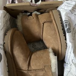 KIDS UGGS
